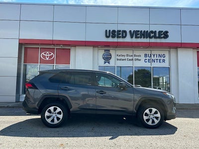 2023 Toyota RAV4 LE
