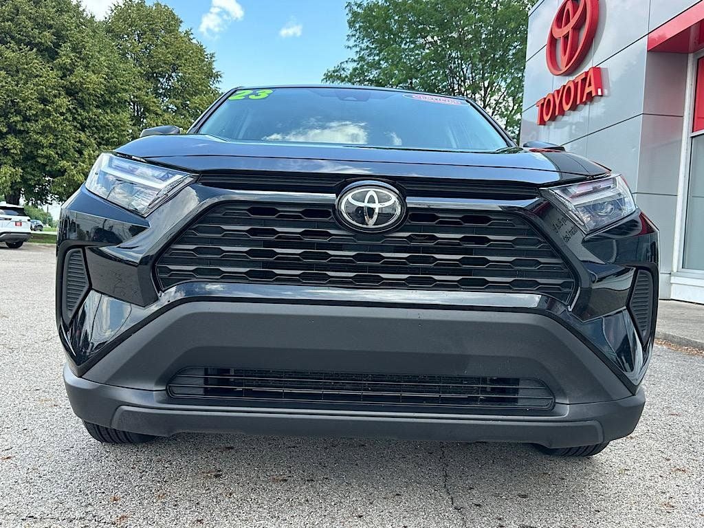 2023 Toyota RAV4 LE