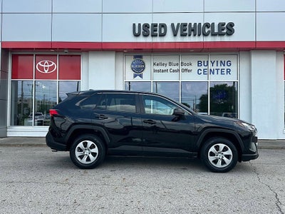 2023 Toyota RAV4 LE