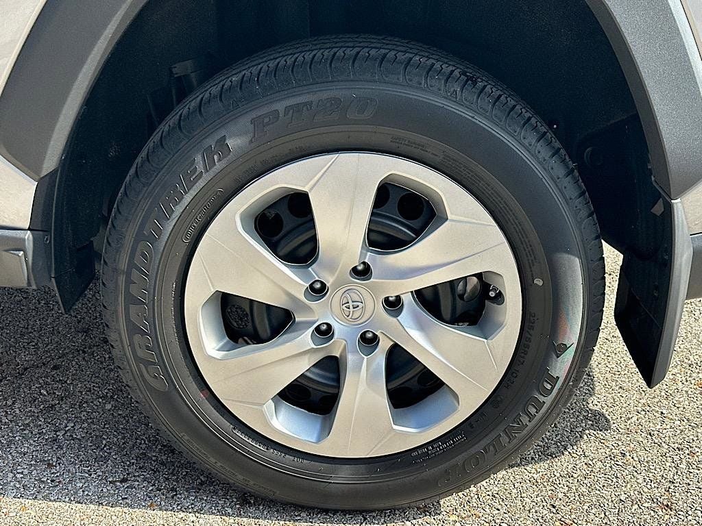 2023 Toyota RAV4 LE