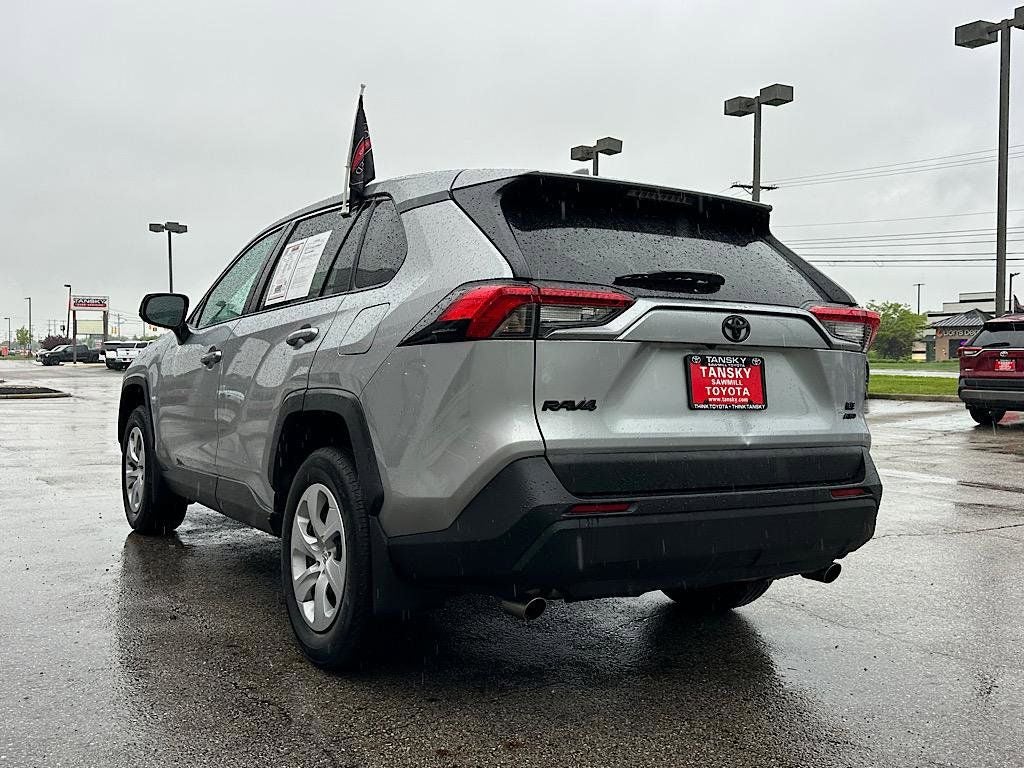 2024 Toyota RAV4 LE