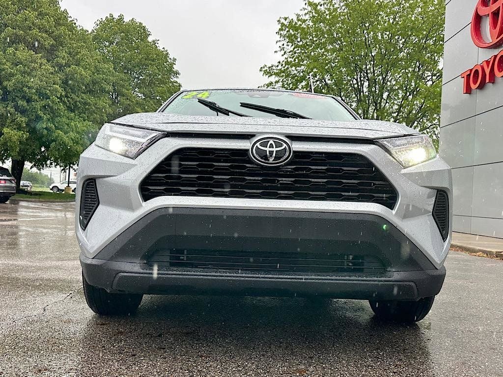 2024 Toyota RAV4 LE