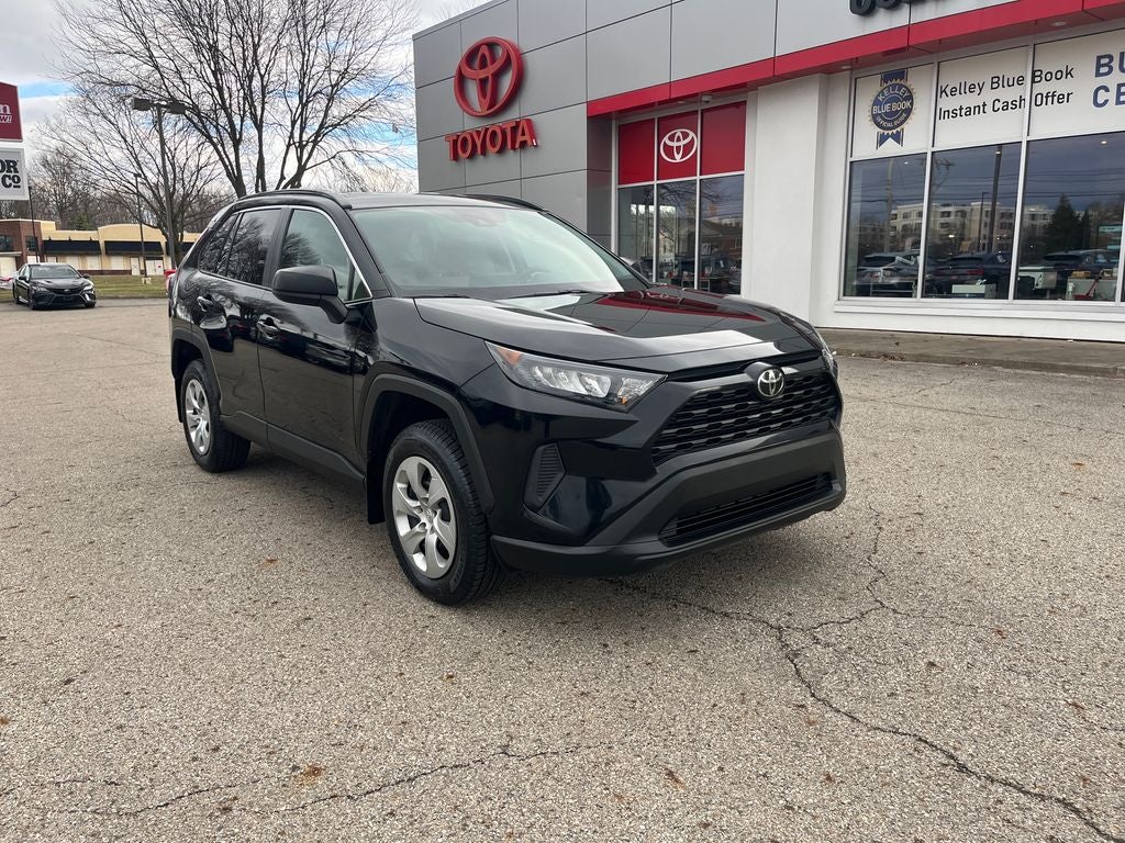 2021 Toyota RAV4 LE