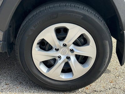 2023 Toyota RAV4 LE