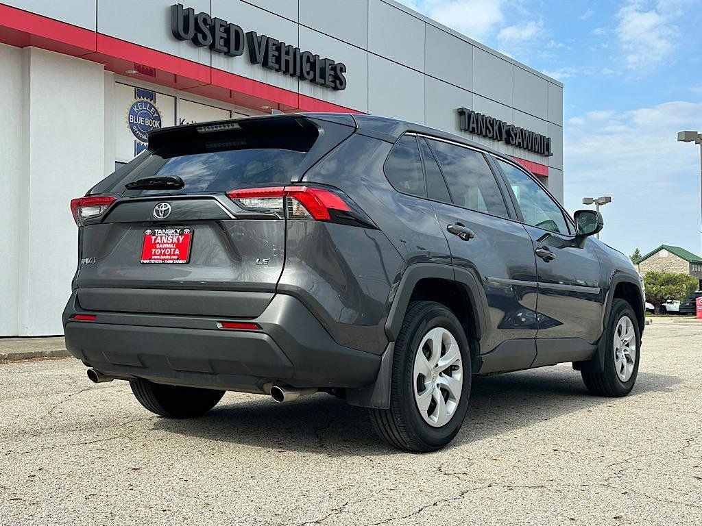 2023 Toyota RAV4 LE