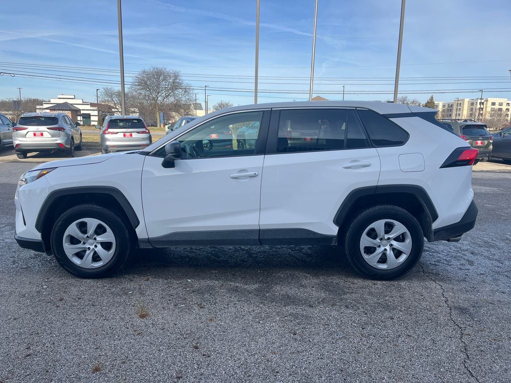 2024 Toyota RAV4 LE