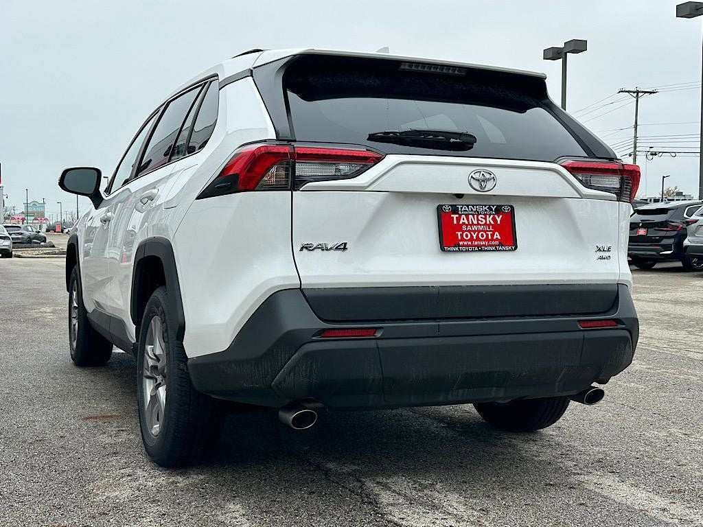 2025 Toyota RAV4 XLE