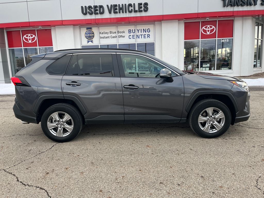 2024 Toyota RAV4 XLE