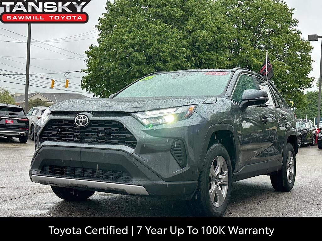 2025 Toyota RAV4 XLE