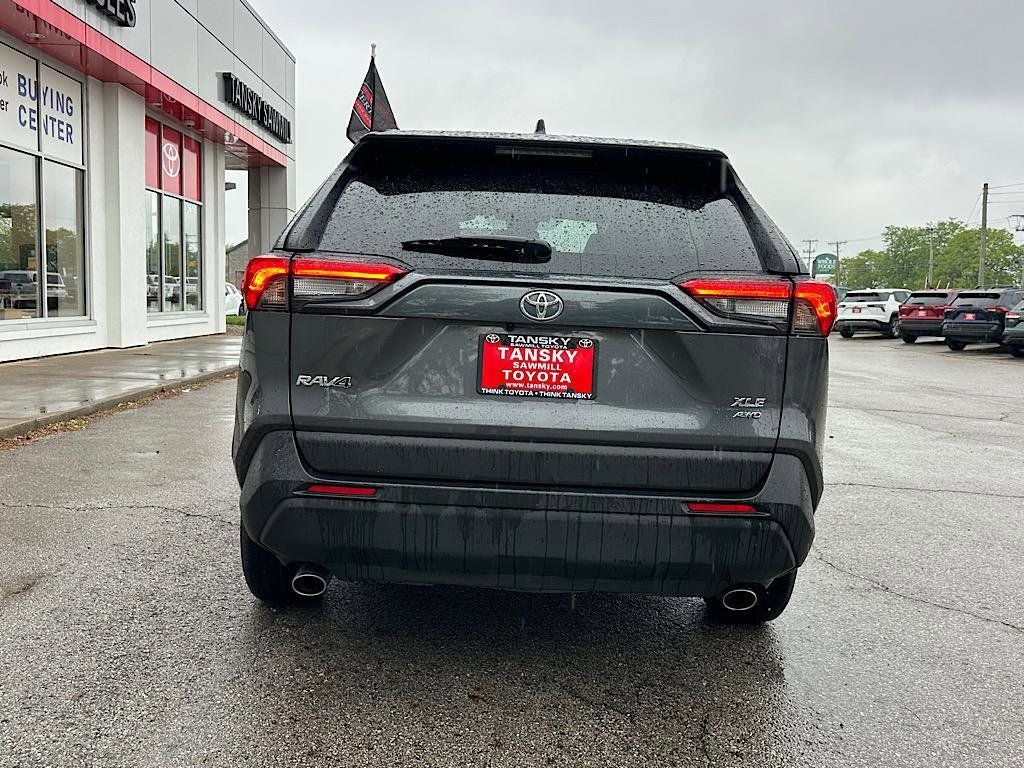 2025 Toyota RAV4 XLE