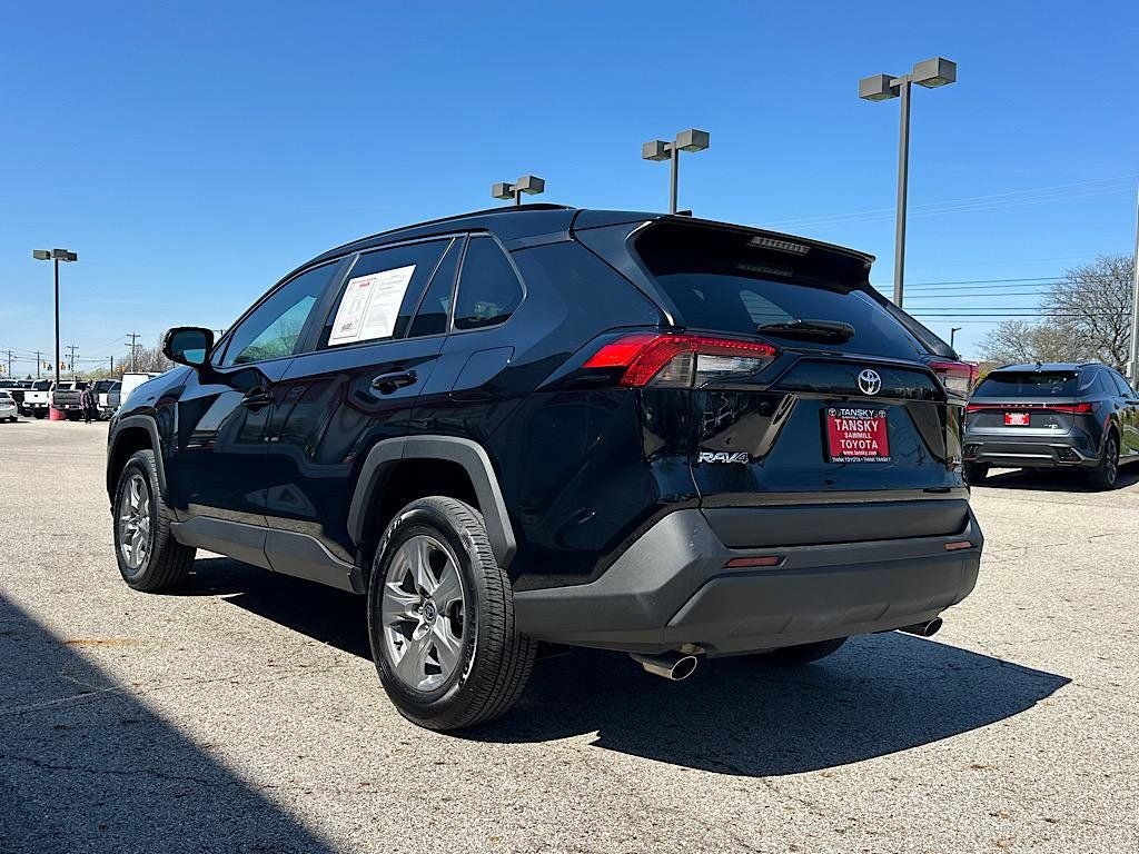 2025 Toyota RAV4 XLE