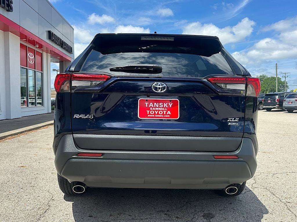 2025 Toyota RAV4 XLE