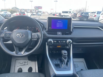 2023 Toyota RAV4 XLE