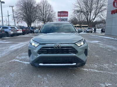 2023 Toyota RAV4 XLE