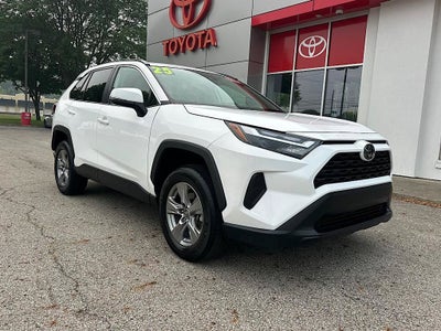 2025 Toyota RAV4 XLE