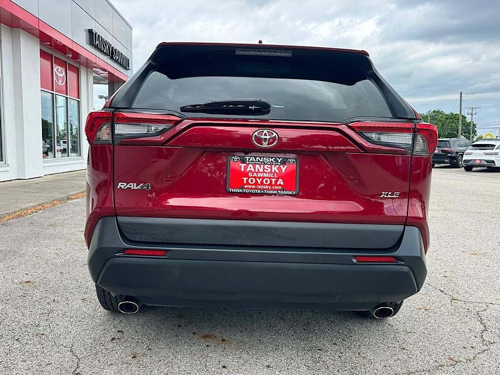 2025 Toyota RAV4 XLE