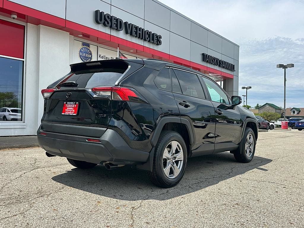 2023 Toyota RAV4 XLE