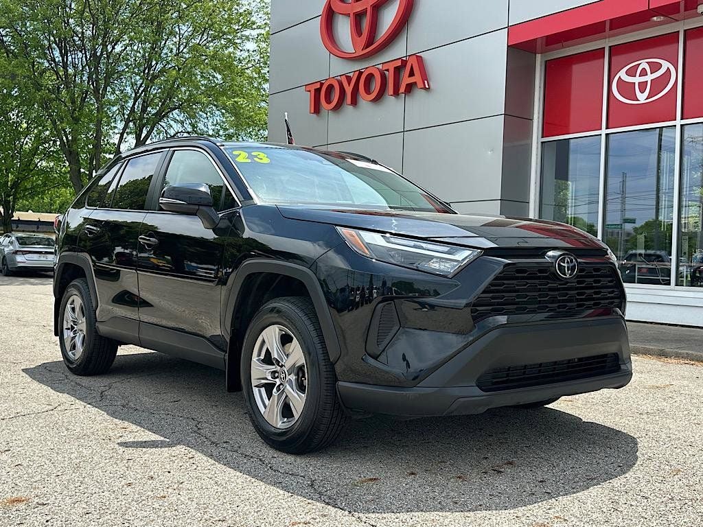 2023 Toyota RAV4 XLE