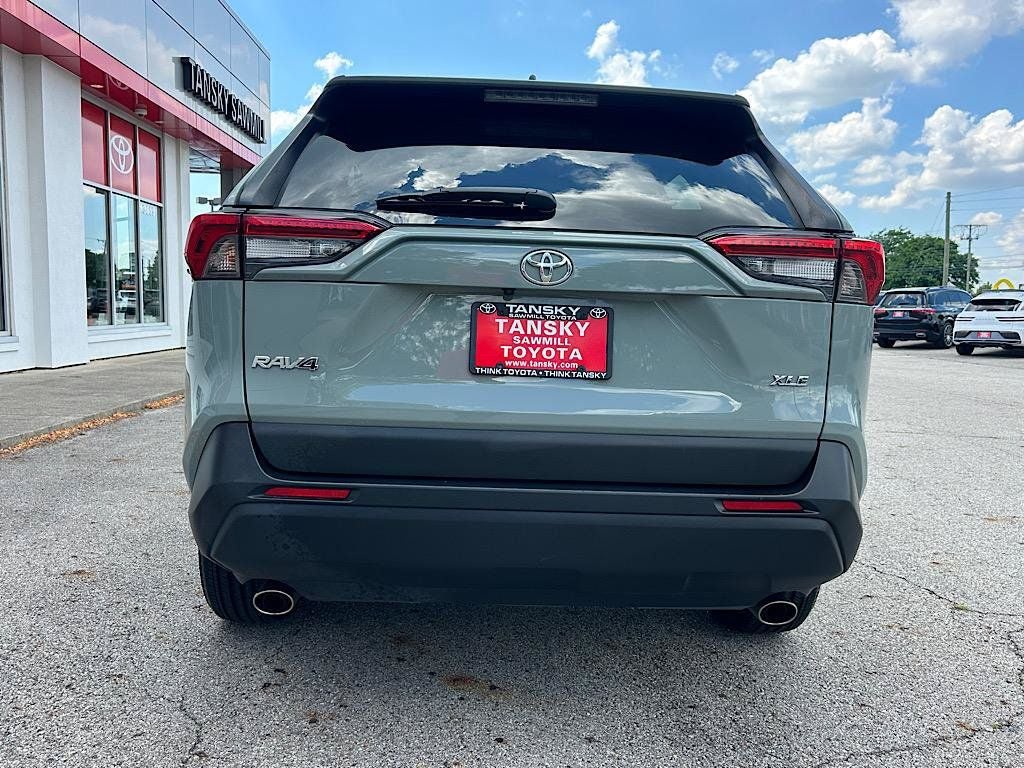 2023 Toyota RAV4 XLE