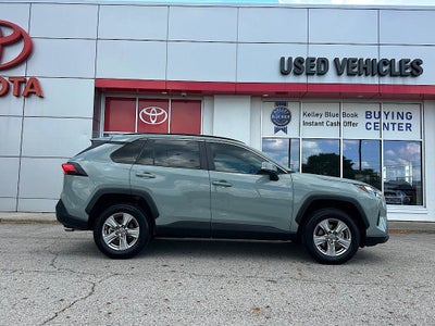 2023 Toyota RAV4 XLE