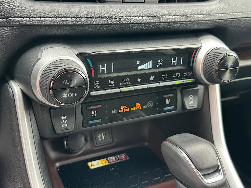 2025 Toyota RAV4 Limited