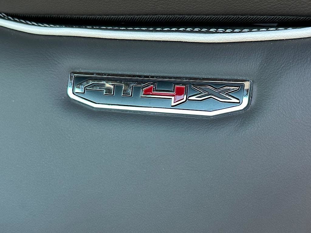 2025 GMC Sierra 1500 AT4X