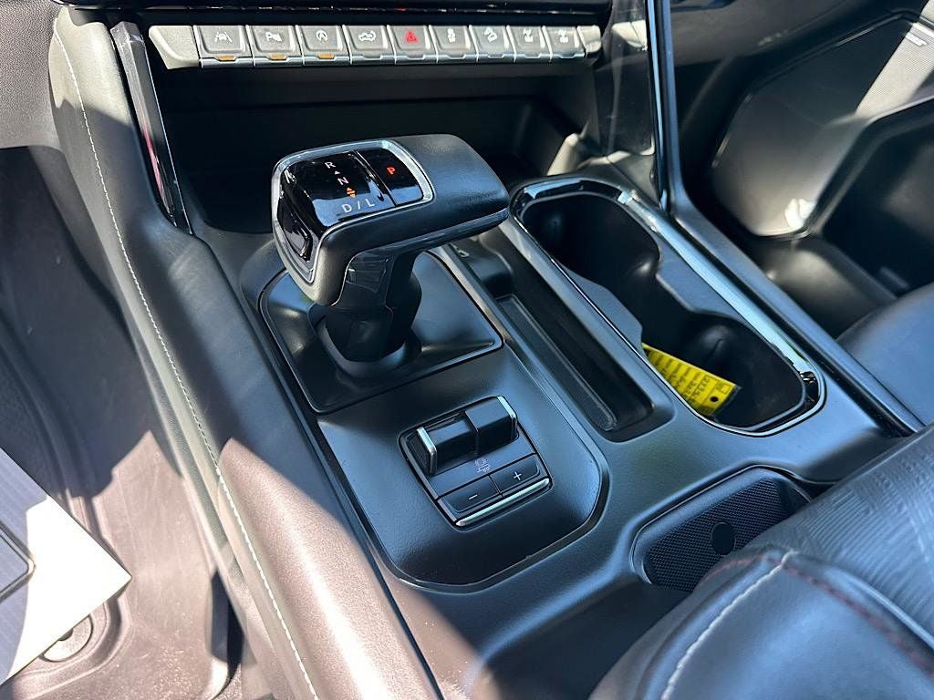 2025 GMC Sierra 1500 AT4X