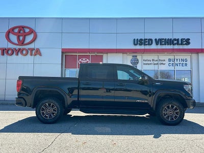 2025 GMC Sierra 1500 AT4X