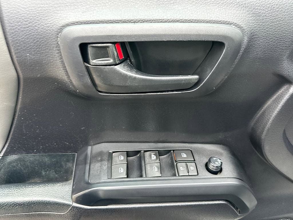 2021 Toyota Tacoma SR V6