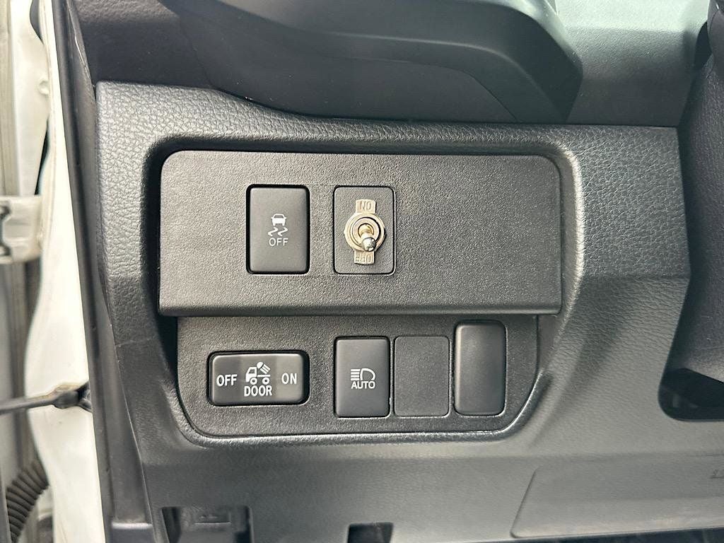 2021 Toyota Tacoma SR V6