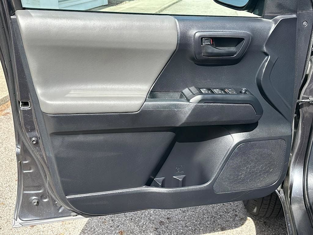 2021 Toyota Tacoma SR V6