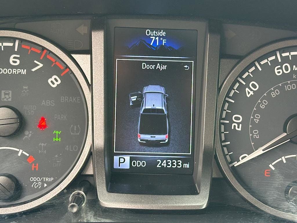 2023 Toyota Tacoma TRD Sport V6