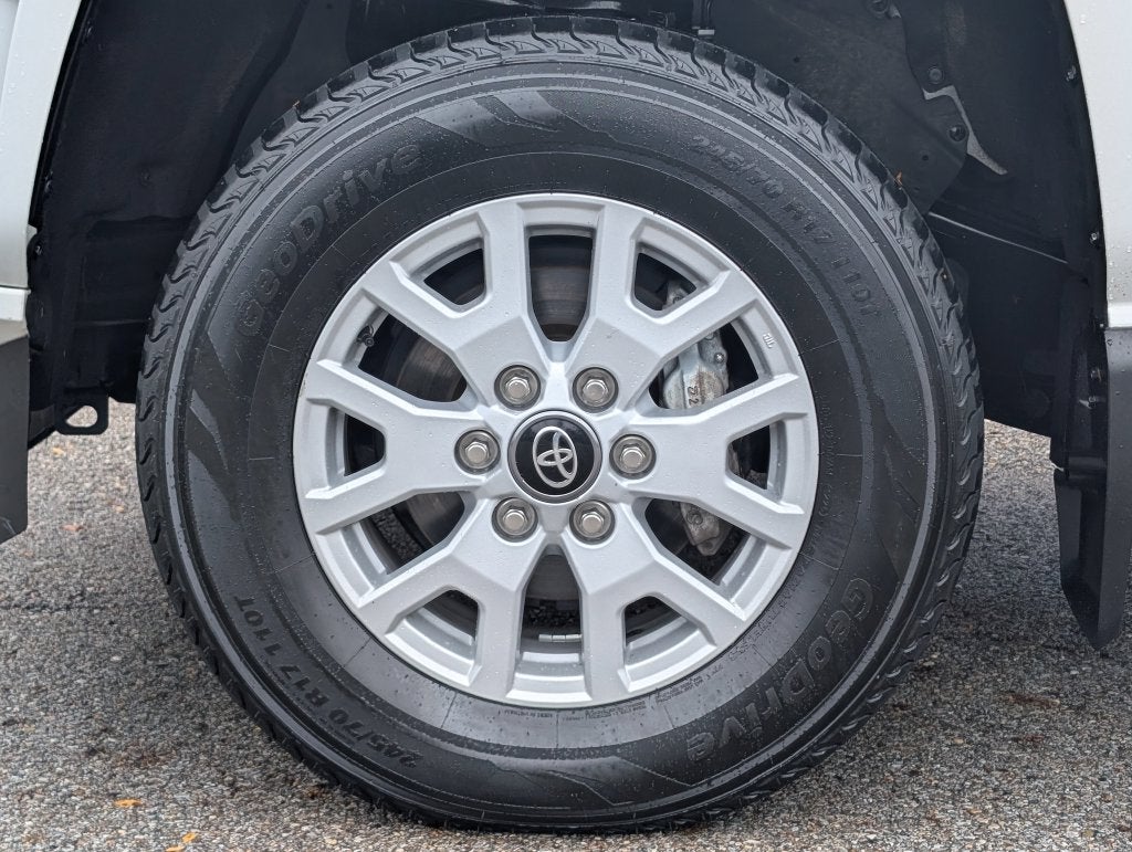 2025 Toyota Tacoma SR5