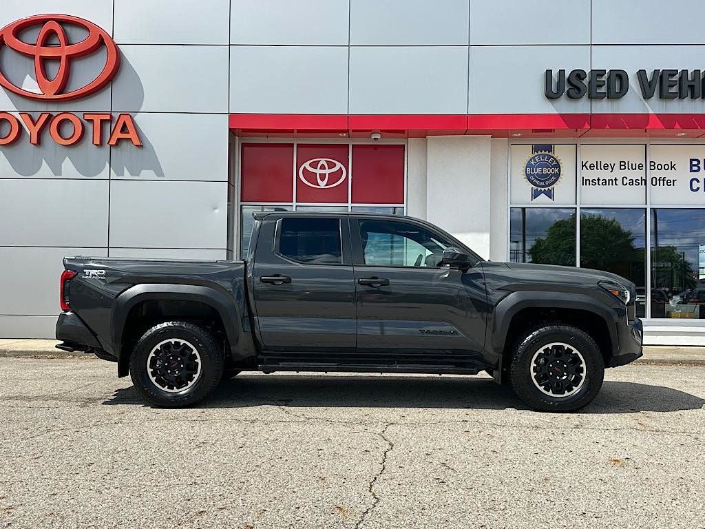 2024 Toyota Tacoma TRD Off-Road