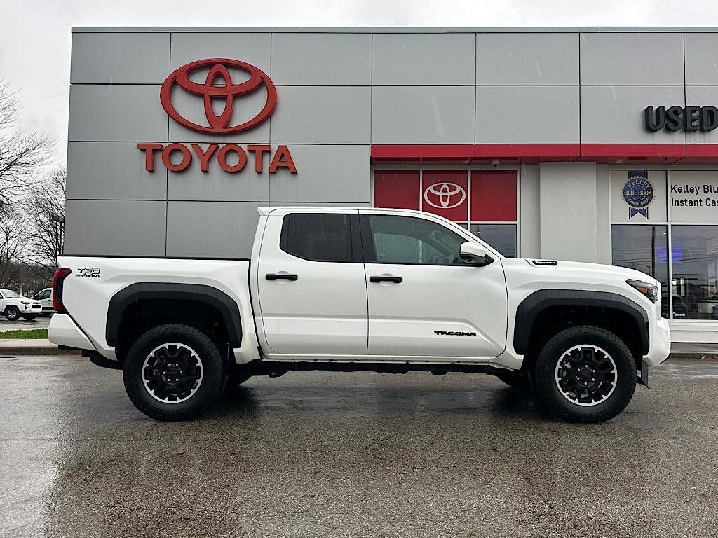2024 Toyota Tacoma Hybrid TRD Off Road