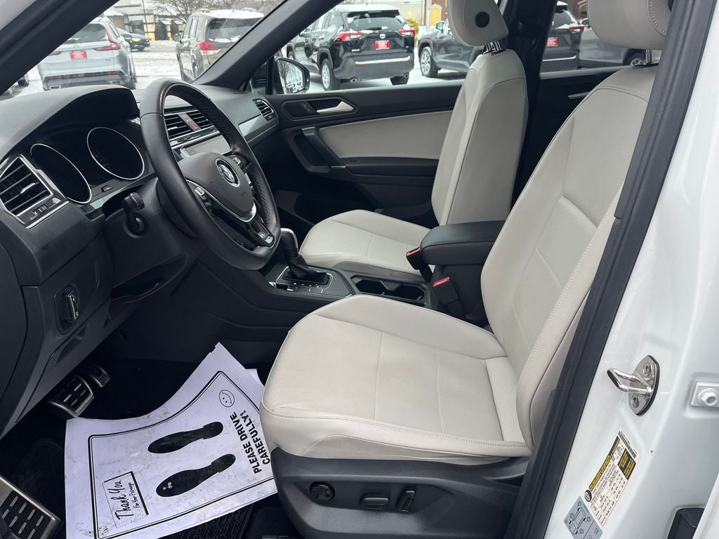 2020 Volkswagen Tiguan 2.0T SE R-Line Black