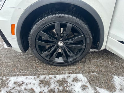 2020 Volkswagen Tiguan 2.0T SE R-Line Black