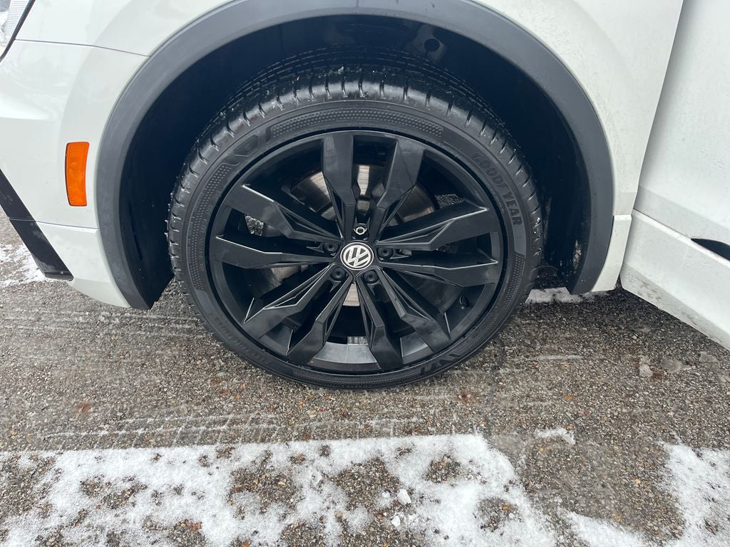 2020 Volkswagen Tiguan 2.0T SE R-Line Black