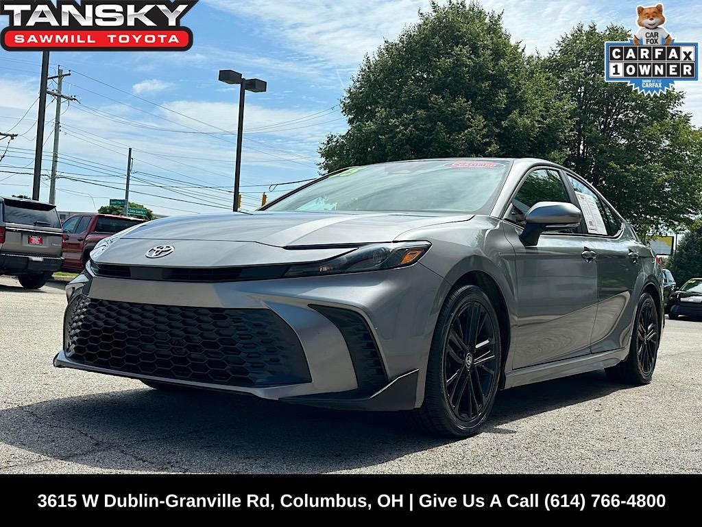 2025 Toyota Camry SE