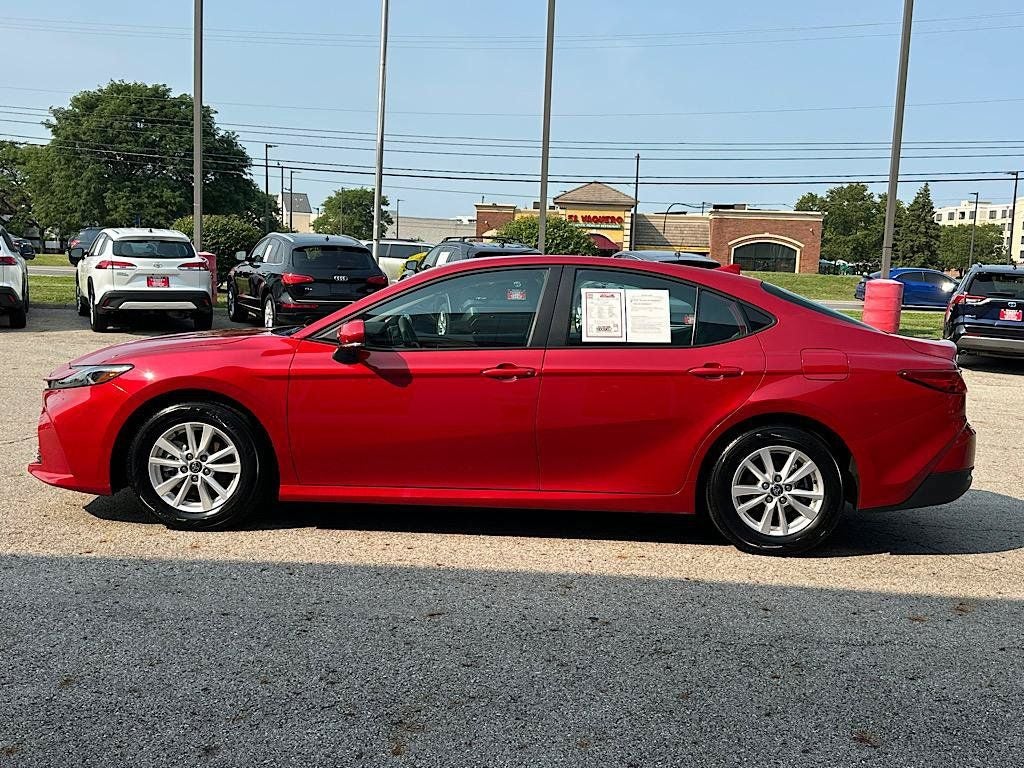 2025 Toyota Camry LE