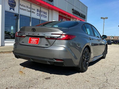 2025 Toyota Camry SE