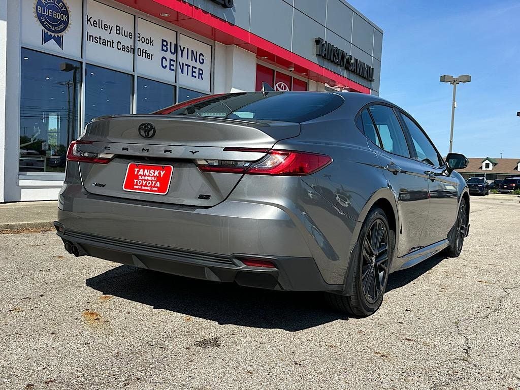 2025 Toyota Camry SE