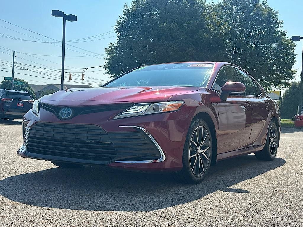 2021 Toyota Camry Hybrid XLE