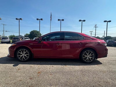 2021 Toyota Camry Hybrid XLE
