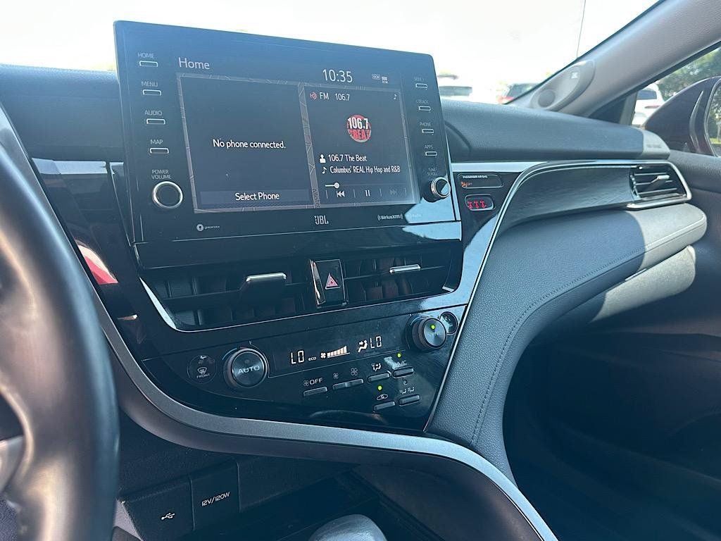 2021 Toyota Camry Hybrid XLE