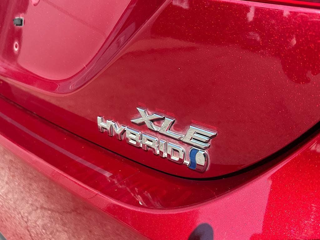 2021 Toyota Camry Hybrid XLE