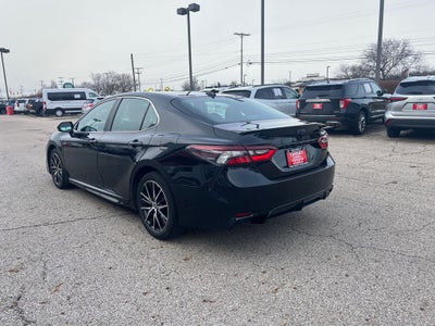 2024 Toyota Camry SE