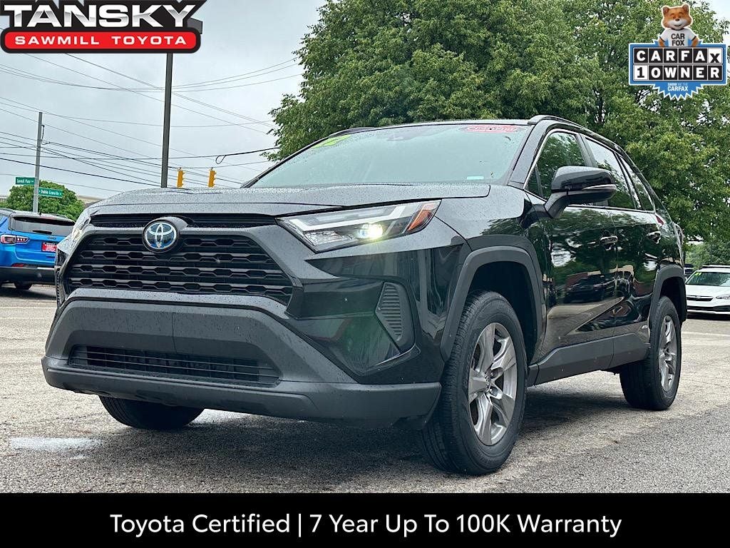 2022 Toyota RAV4 Hybrid XLE