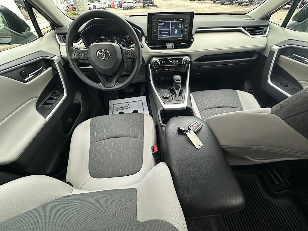 2022 Toyota RAV4 Hybrid XLE