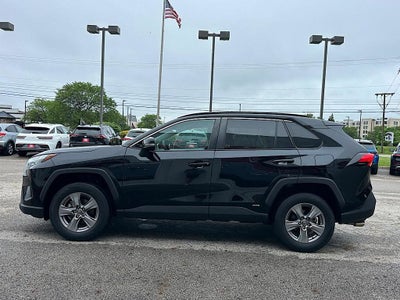 2022 Toyota RAV4 Hybrid XLE